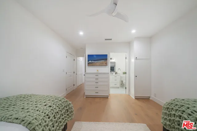 $14,000 | 1948 North Curson Avenue, Los Angeles, CA 90046