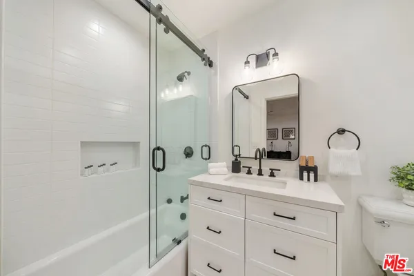 $13,000 | 1948 North Curson Avenue, Los Angeles, CA 90046