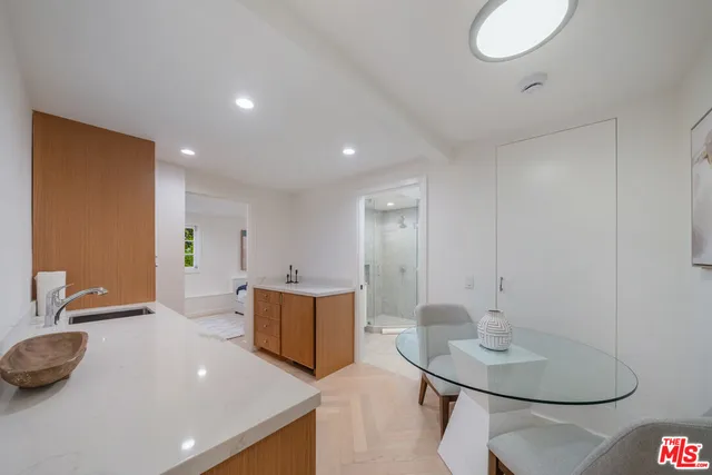 $14,000 | 1948 North Curson Avenue, Los Angeles, CA 90046