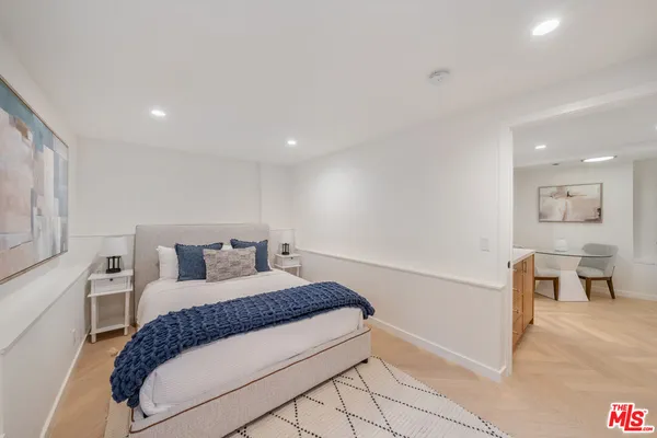 $13,000 | 1948 North Curson Avenue, Los Angeles, CA 90046