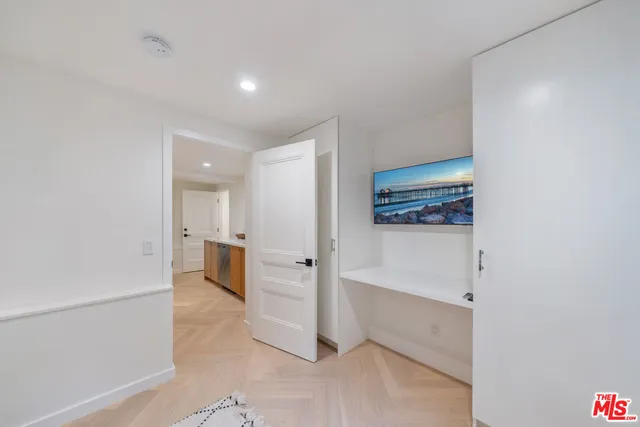 $14,000 | 1948 North Curson Avenue, Los Angeles, CA 90046