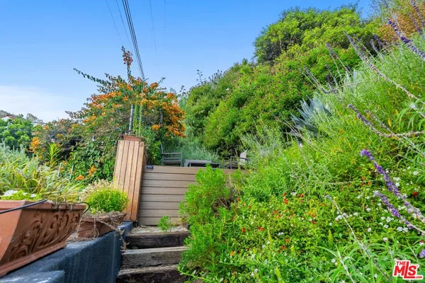 $13,000 | 1948 North Curson Avenue, Los Angeles, CA 90046