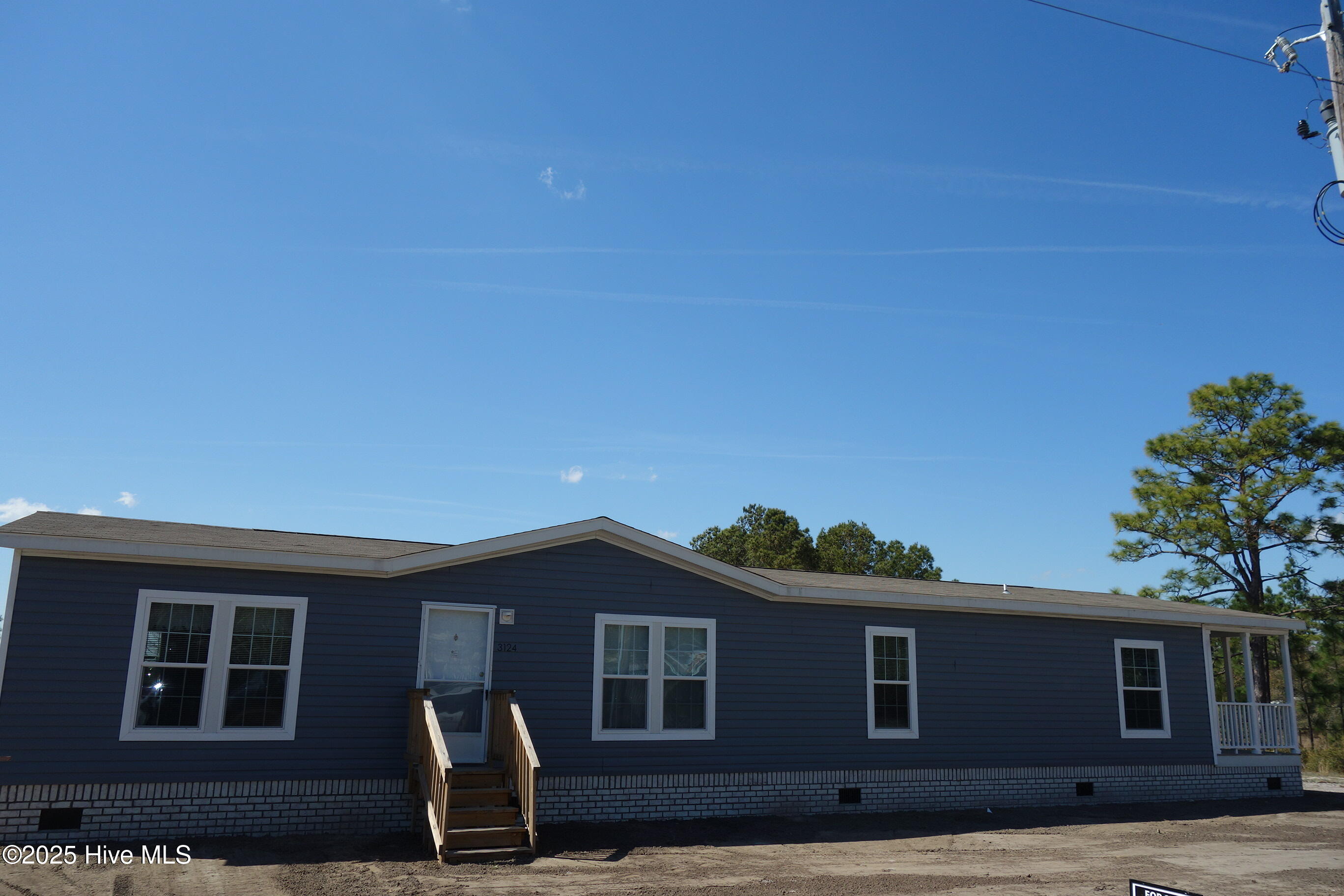 3124 Cross Street Shallotte, NC 28470 - Photo 27 of 27 Front view