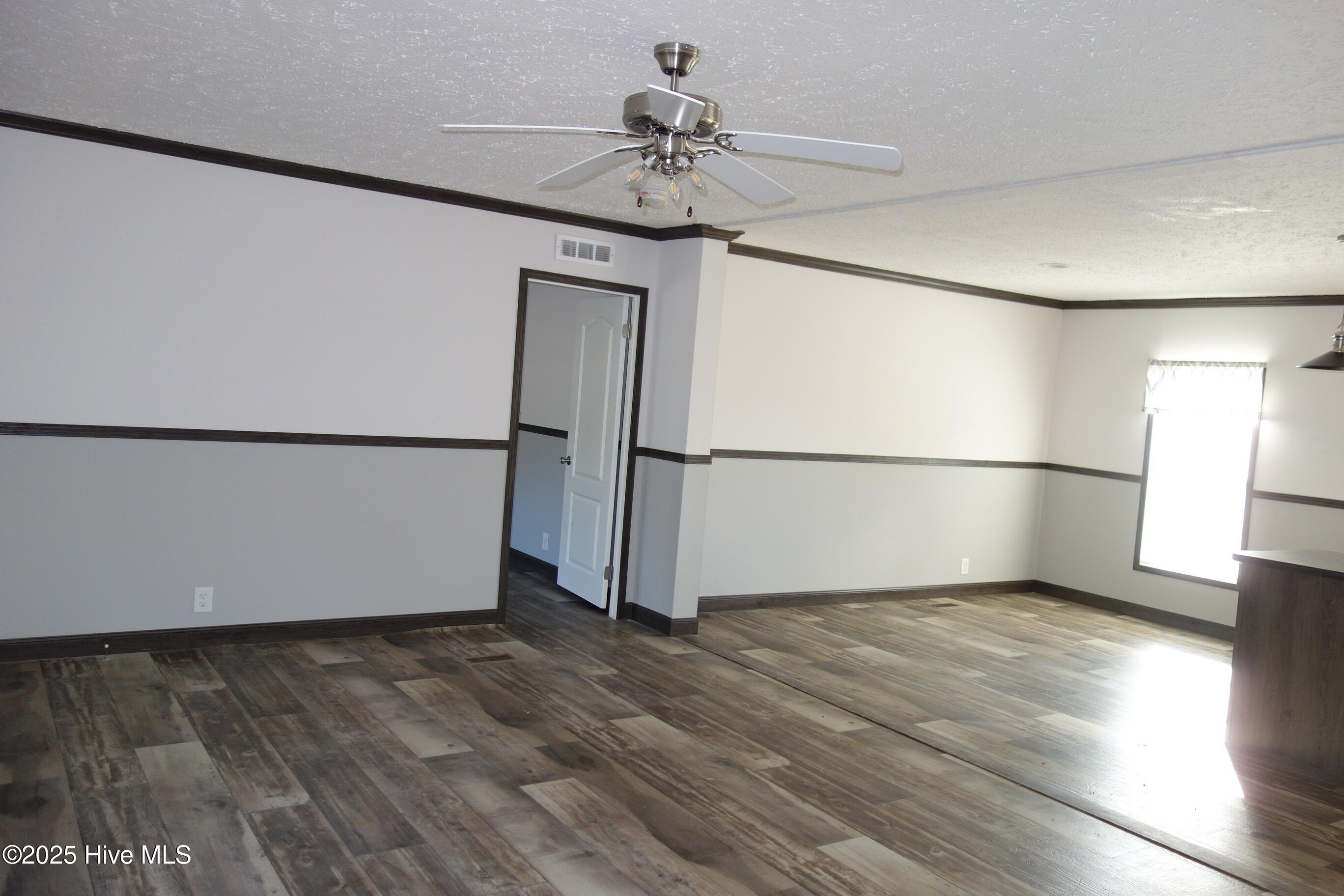 3124 Cross Street Shallotte, NC 28470 - Photo 10 of 27 Spacious Den