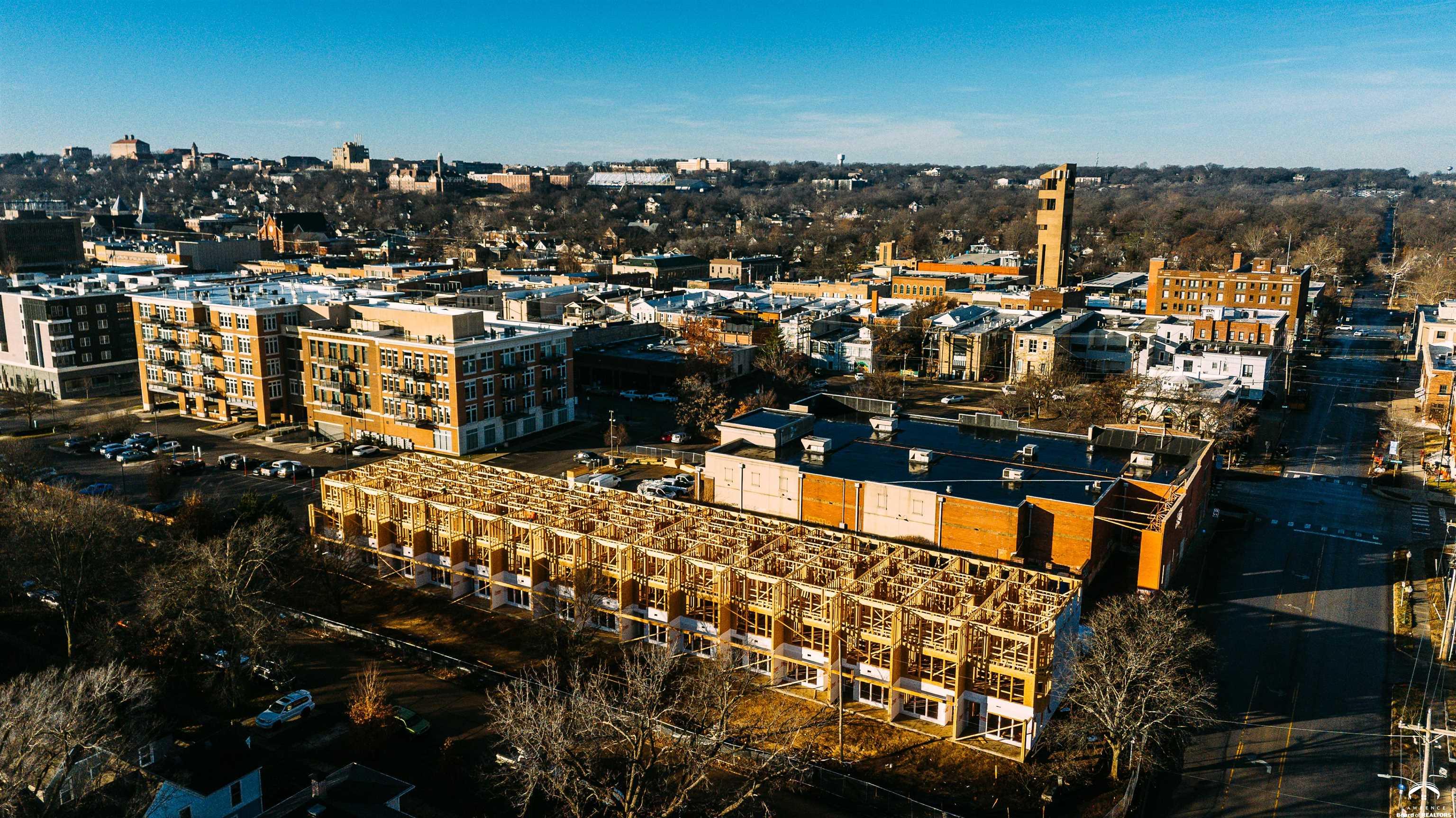 705 Rhode Island Street, Unit A Lawrence, KS 66044 - Photo 7 of 23