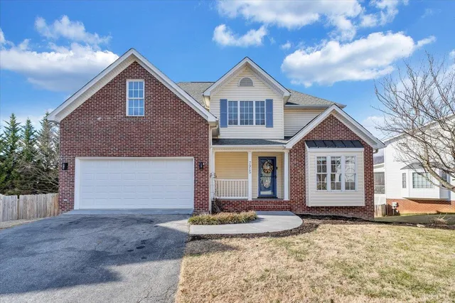 $494,950 | 7915 Lanasey Drive, Roanoke, VA 24019