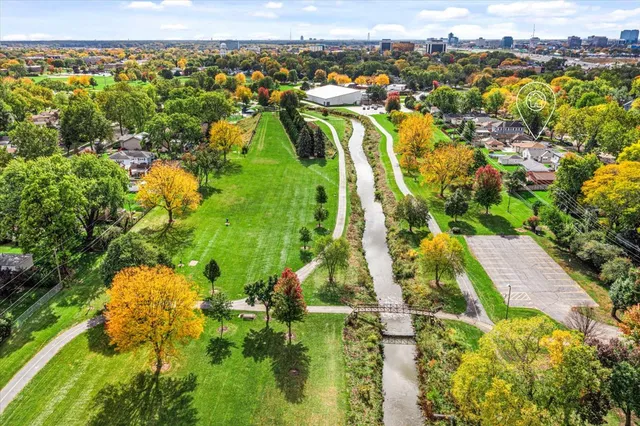 $2,800 | 3604 Owl Drive, Rolling Meadows, IL 60008