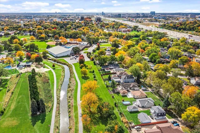 $2,800 | 3604 Owl Drive, Rolling Meadows, IL 60008