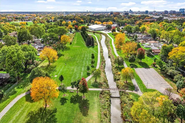 $2,800 | 3604 Owl Drive, Rolling Meadows, IL 60008