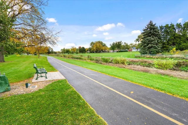 $2,800 | 3604 Owl Drive, Rolling Meadows, IL 60008