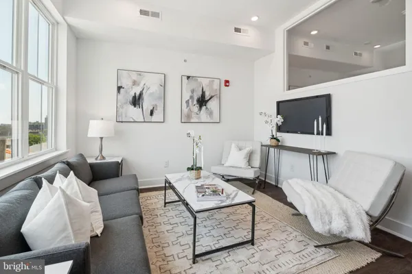 $1,260 | 813 North Broad Street, Unit 216, Philadelphia, PA 19123