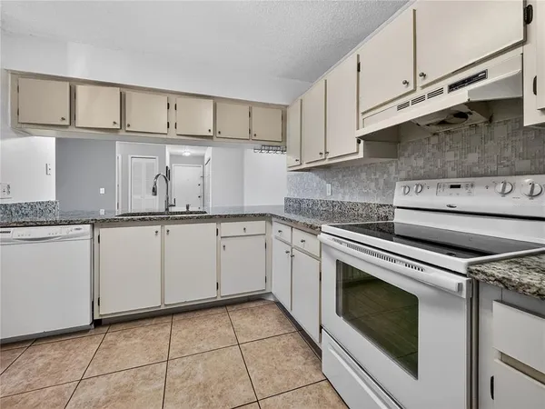 $1,550 | 602 Kenwick Circle, Unit 105, Casselberry, FL 32707