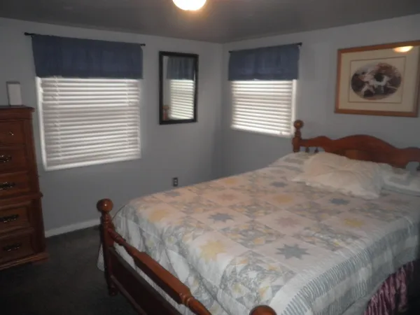 $235,000 | 105 East Oakwood Drive, Byron, IL 61010