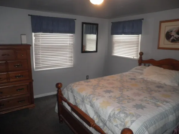 $235,000 | 105 East Oakwood Drive, Byron, IL 61010