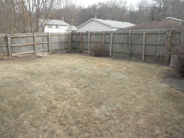 $235,000 | 105 East Oakwood Drive, Byron, IL 61010