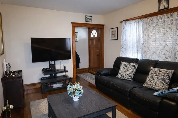 $1,079,999 | 73 Bonair Street, Somerville, MA 02145