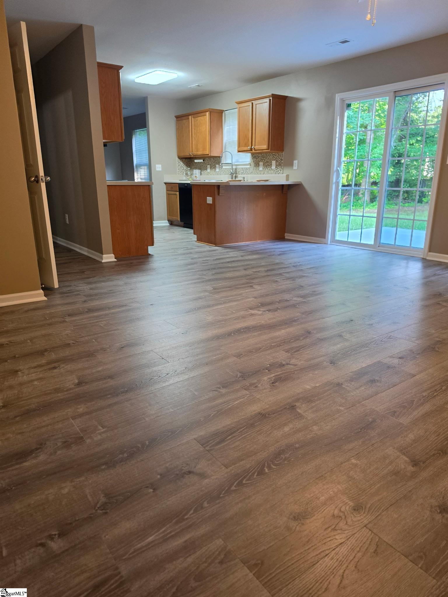 124 Midwood Road Travelers Rest, SC 29690 - Photo 6 of 30