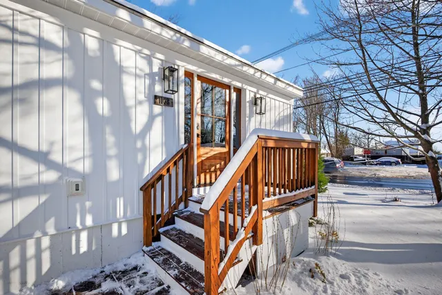 $499,000 | 1038 Ocean Avenue, Portland, ME 04103