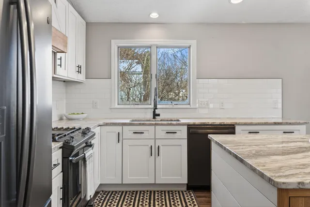 $499,000 | 1038 Ocean Avenue, Portland, ME 04103