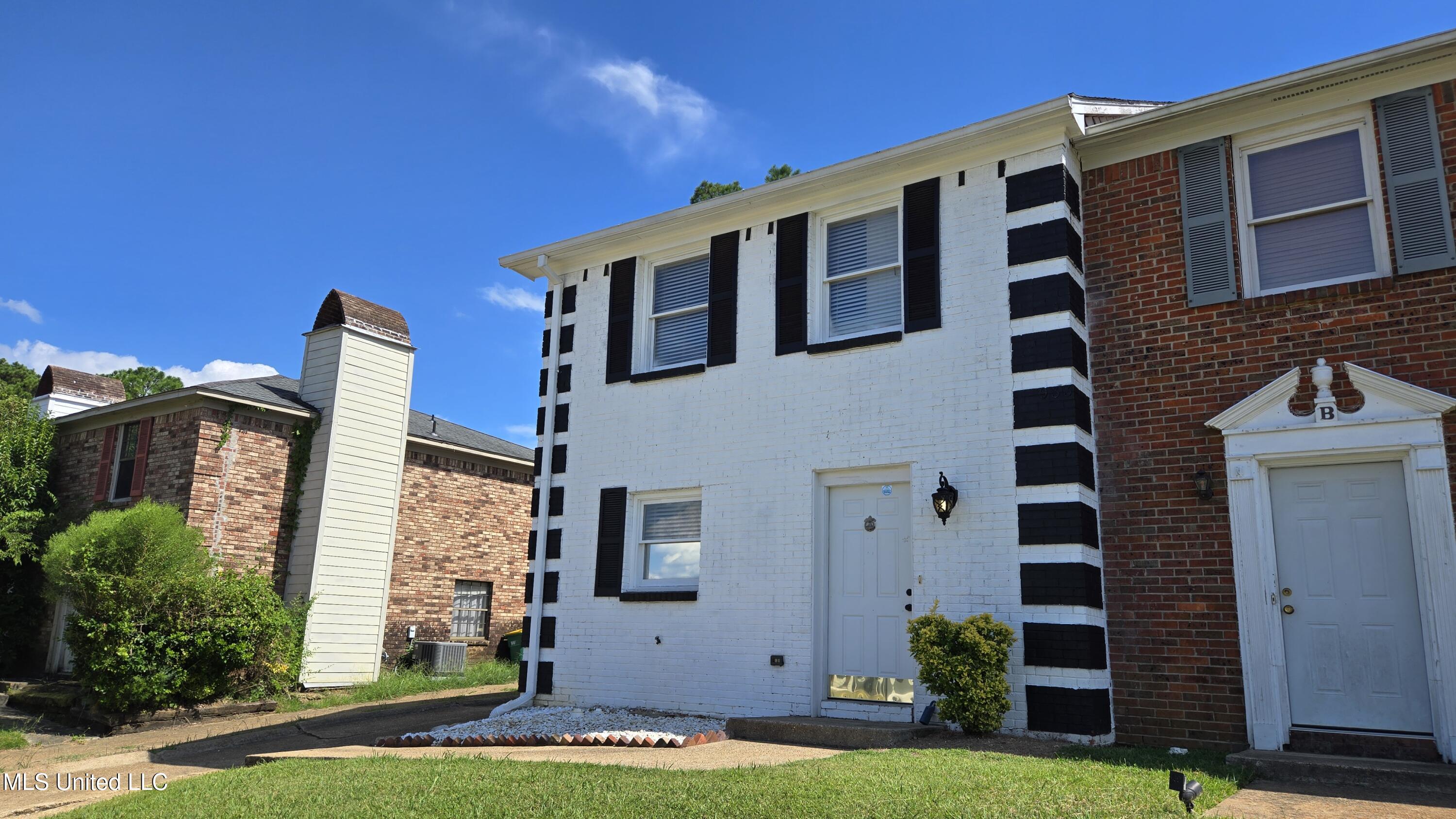 933 Glastonbury Circle, Unit A Ridgeland, MS 39157 - Photo 1 of 62 front