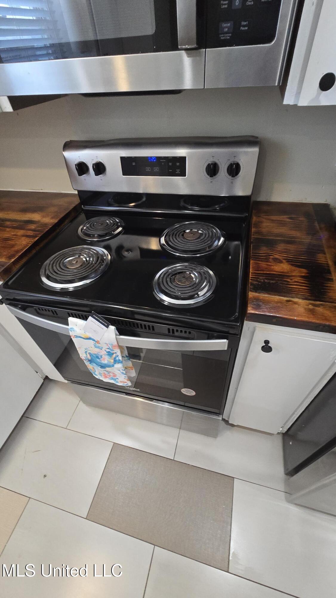 933 Glastonbury Circle, Unit A Ridgeland, MS 39157 - Photo 16 of 62 20250811_153803