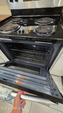 $1,900 | 933 Glastonbury Circle, Unit A, Ridgeland, MS 39157