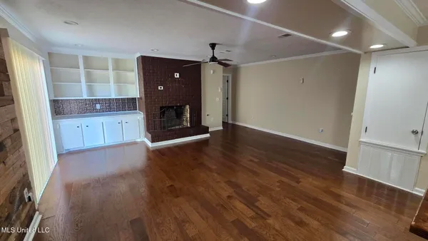 $1,900 | 933 Glastonbury Circle, Unit A, Ridgeland, MS 39157