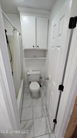 $1,900 | 933 Glastonbury Circle, Unit A, Ridgeland, MS 39157