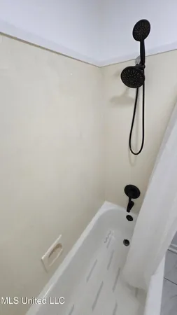 $1,900 | 933 Glastonbury Circle, Unit A, Ridgeland, MS 39157