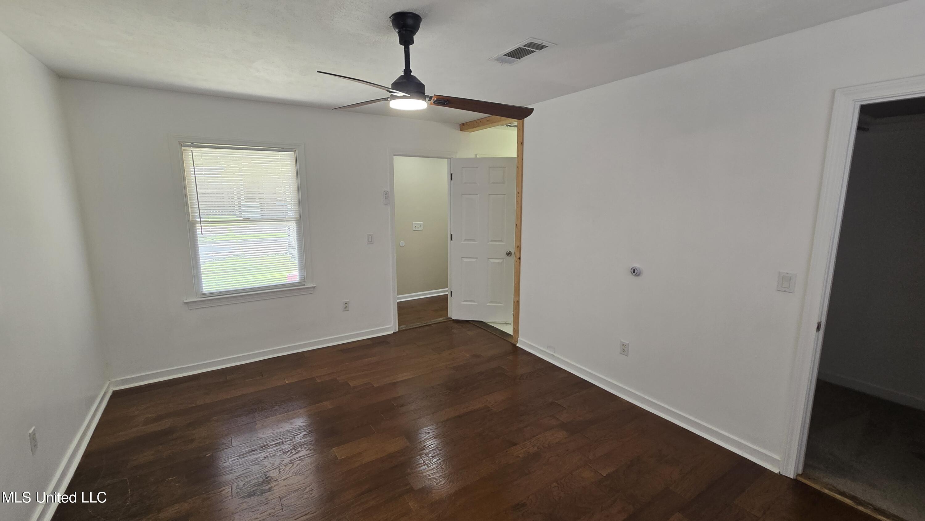 933 Glastonbury Circle, Unit A Ridgeland, MS 39157 - Photo 35 of 62 20250811_154001