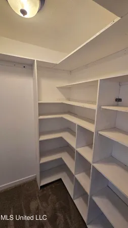 $1,900 | 933 Glastonbury Circle, Unit A, Ridgeland, MS 39157