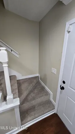 $1,900 | 933 Glastonbury Circle, Unit A, Ridgeland, MS 39157