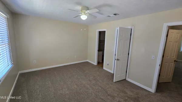 $1,900 | 933 Glastonbury Circle, Unit A, Ridgeland, MS 39157