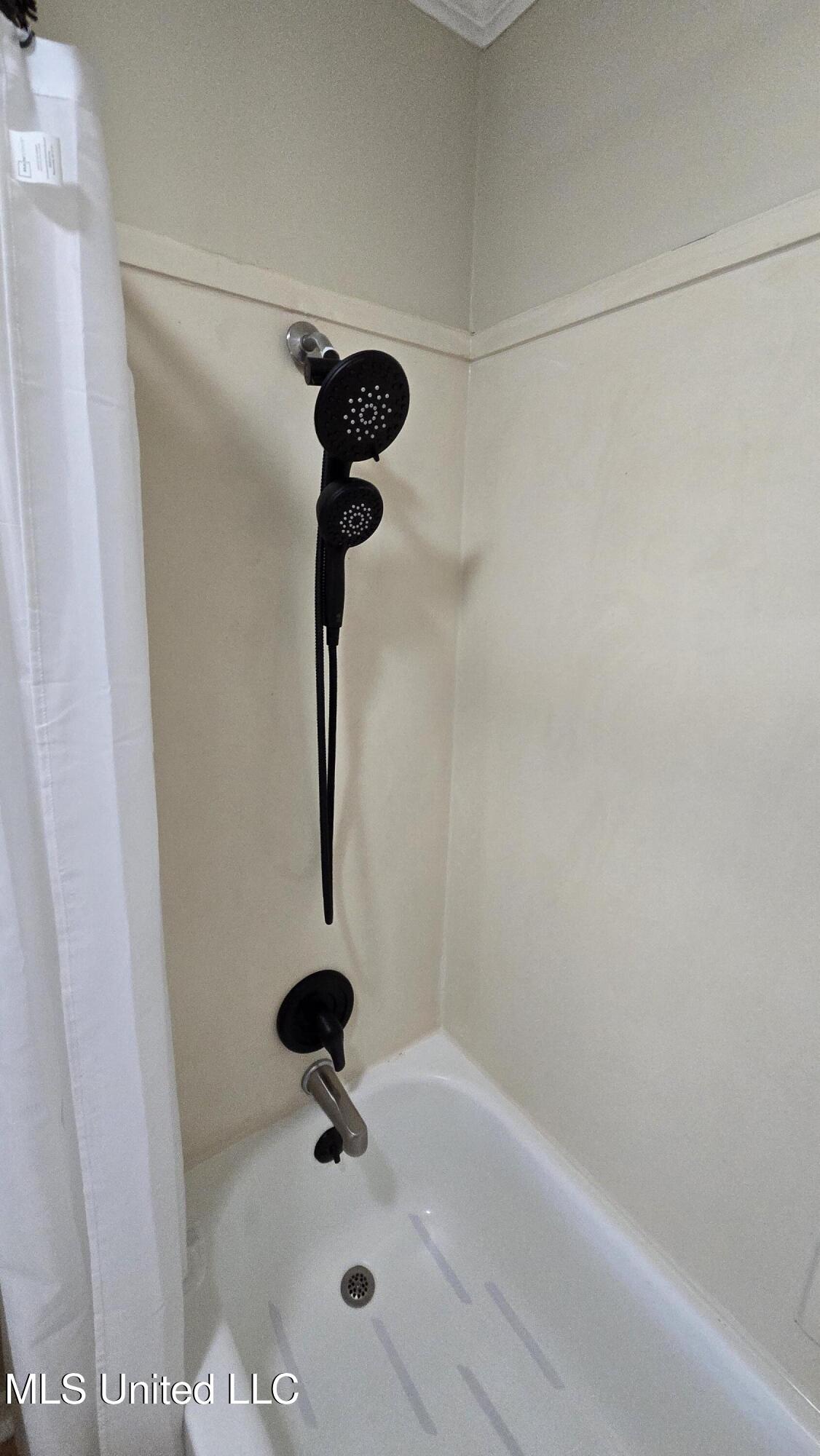 933 Glastonbury Circle, Unit A Ridgeland, MS 39157 - Photo 52 of 62 20250811_154133