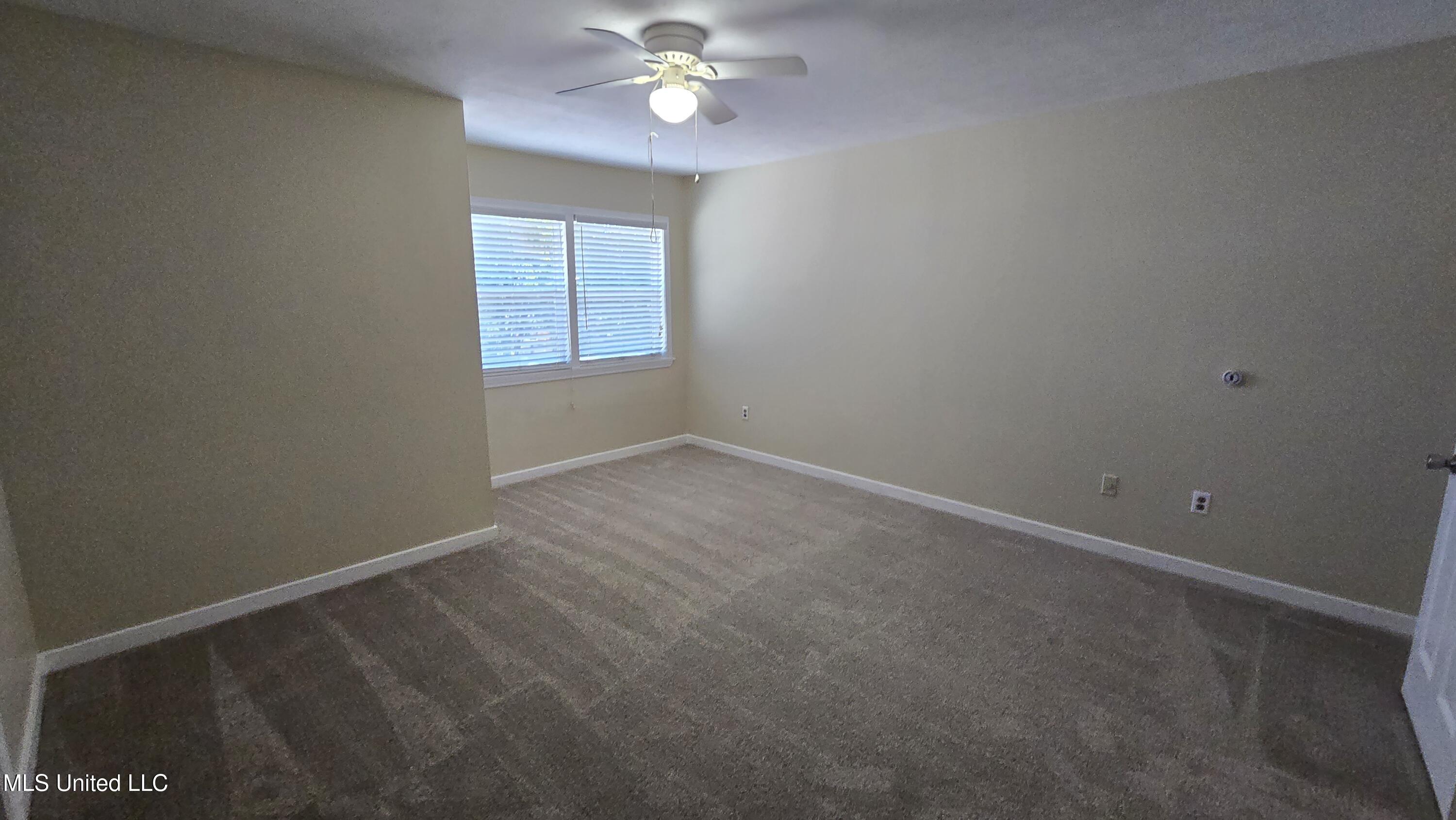 933 Glastonbury Circle, Unit A Ridgeland, MS 39157 - Photo 55 of 62 20250811_154149