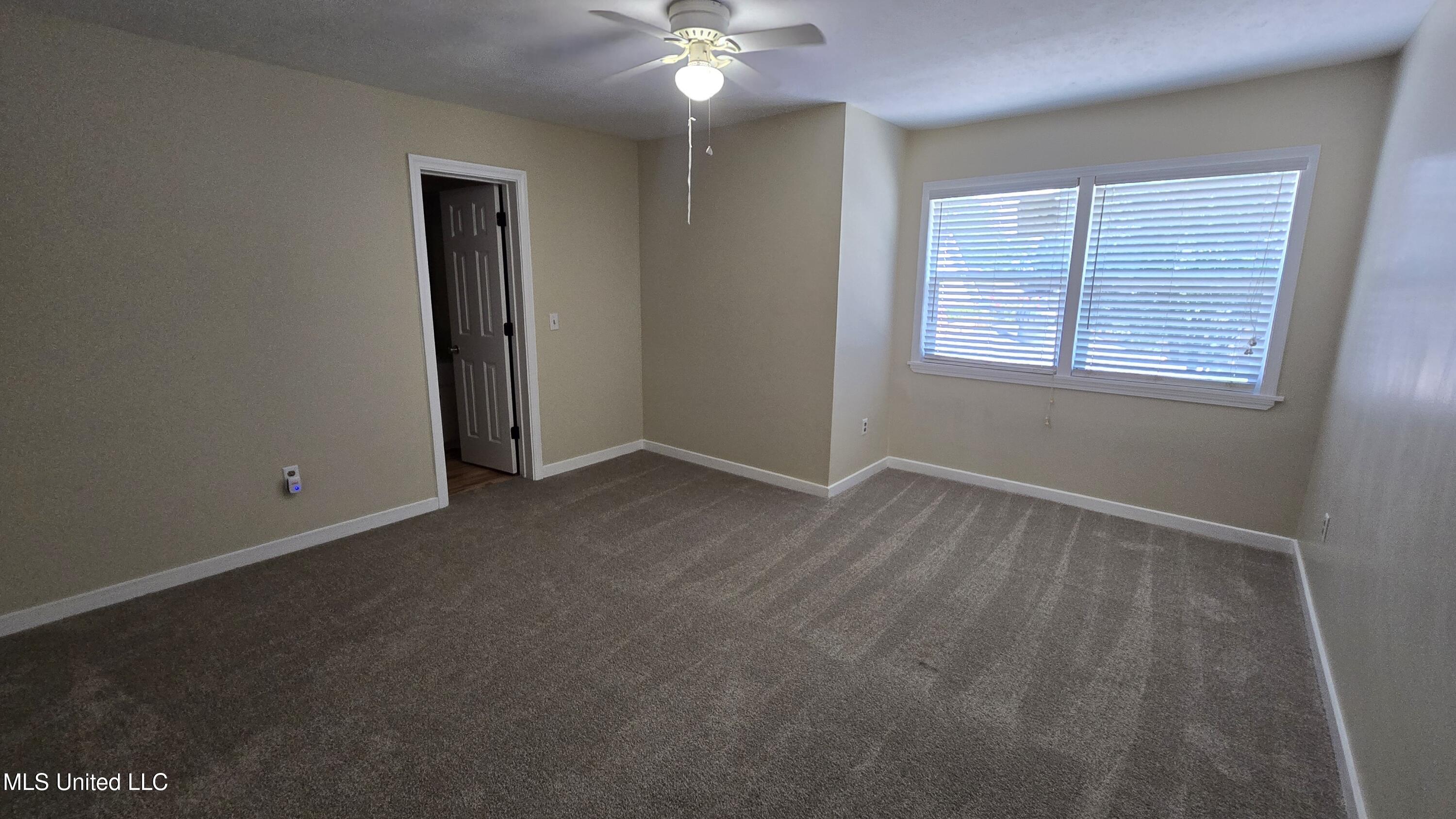 933 Glastonbury Circle, Unit A Ridgeland, MS 39157 - Photo 56 of 62 20250811_154154