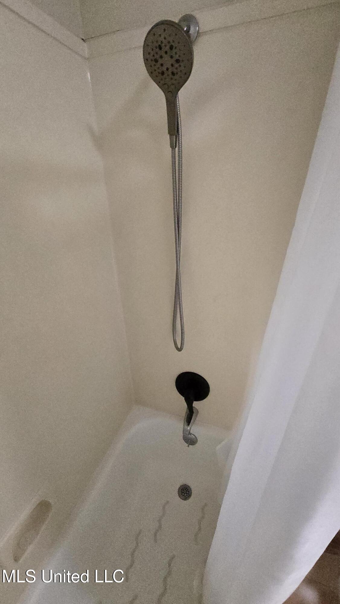 933 Glastonbury Circle, Unit A Ridgeland, MS 39157 - Photo 60 of 62 20250811_154216