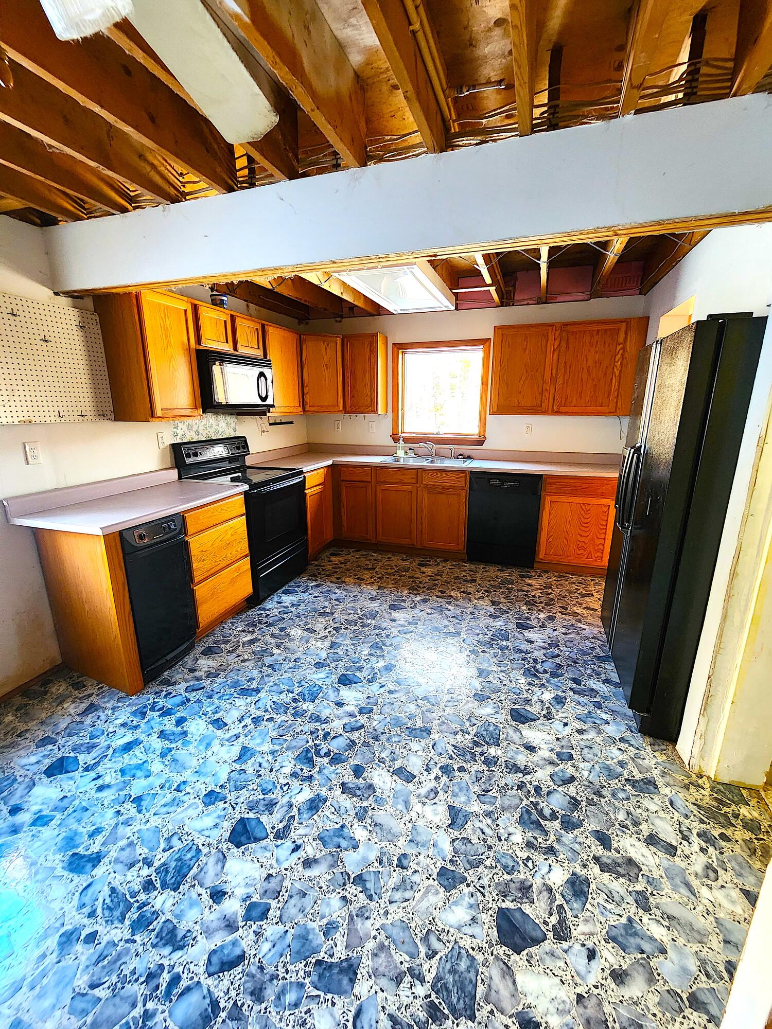 246 Moody Road Monroe, ME 04951 - Photo 5 of 26 2023-03-29 08.33.26
