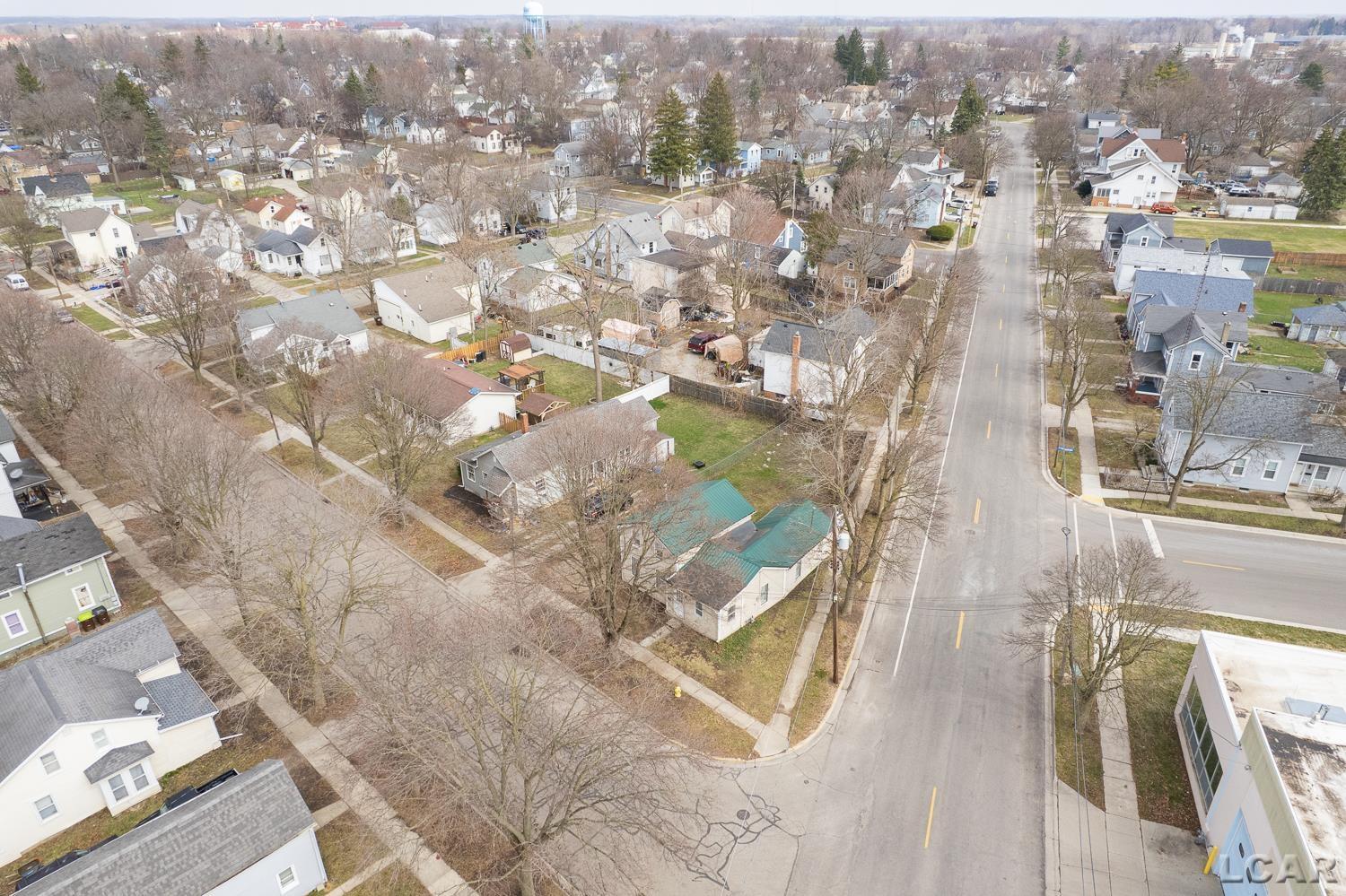 206 Ormsby Street Adrian, MI 49221 - Photo 33 of 37