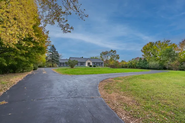 $499,000 | 36W340 Huntley Road, Dundee, IL 60110