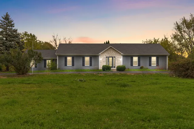 $499,000 | 36W340 Huntley Road, Dundee, IL 60110