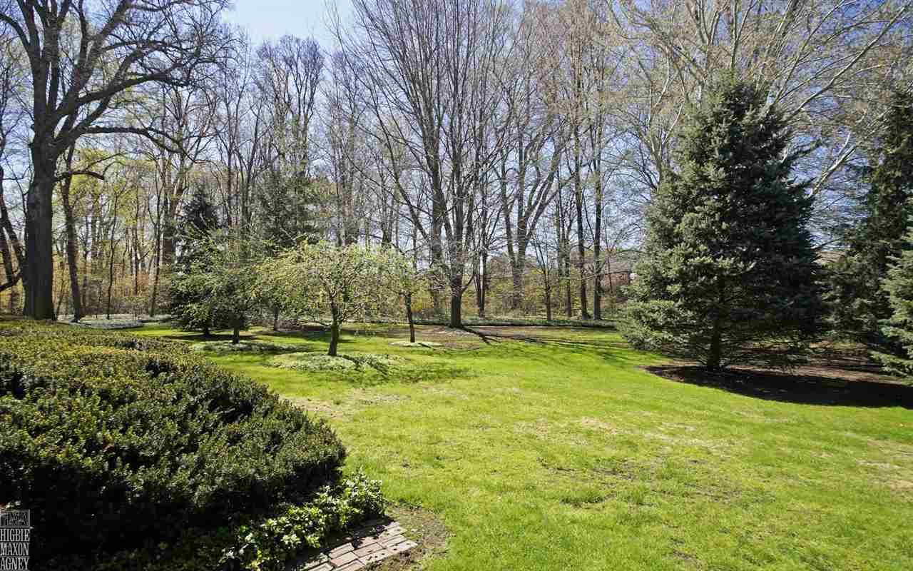 55 South Deeplands Road Grosse Pointe Shores, MI 48236 - Photo 23 of 30