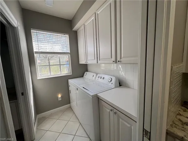 $2,800 | 5365 Cove Circle, Unit 125, Naples, FL 34119