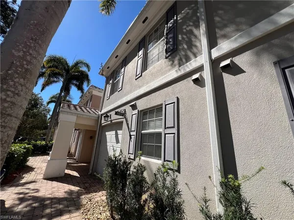 $2,800 | 5365 Cove Circle, Unit 125, Naples, FL 34119