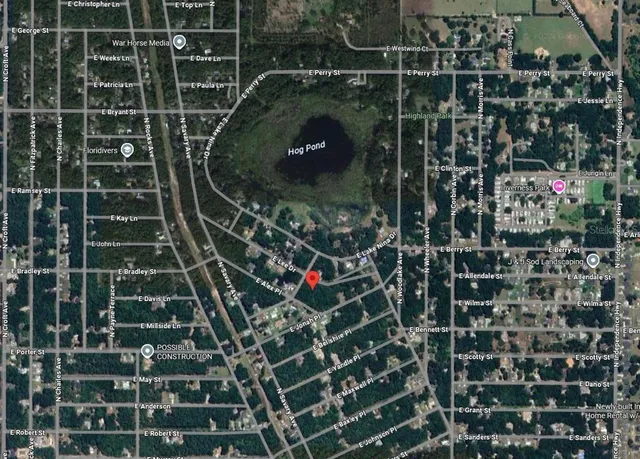 a close up of a shower