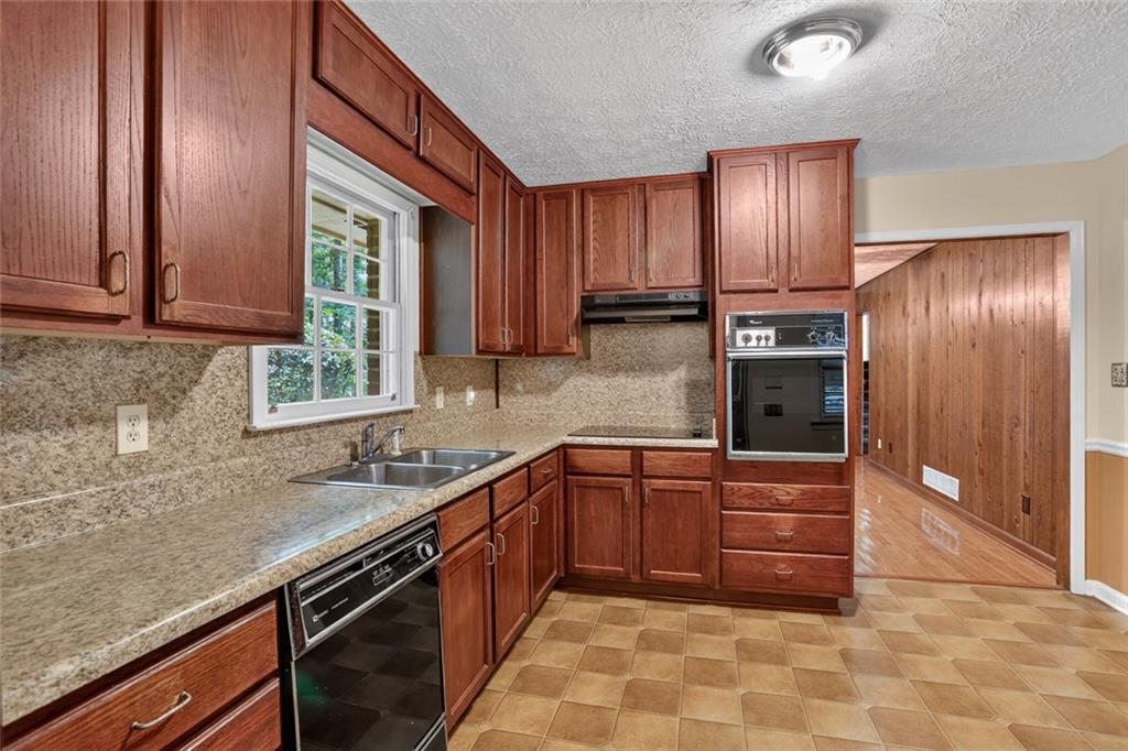 9278 Seminole Road Jonesboro, GA 30236 - Photo 13 of 29 Gallery Image 13