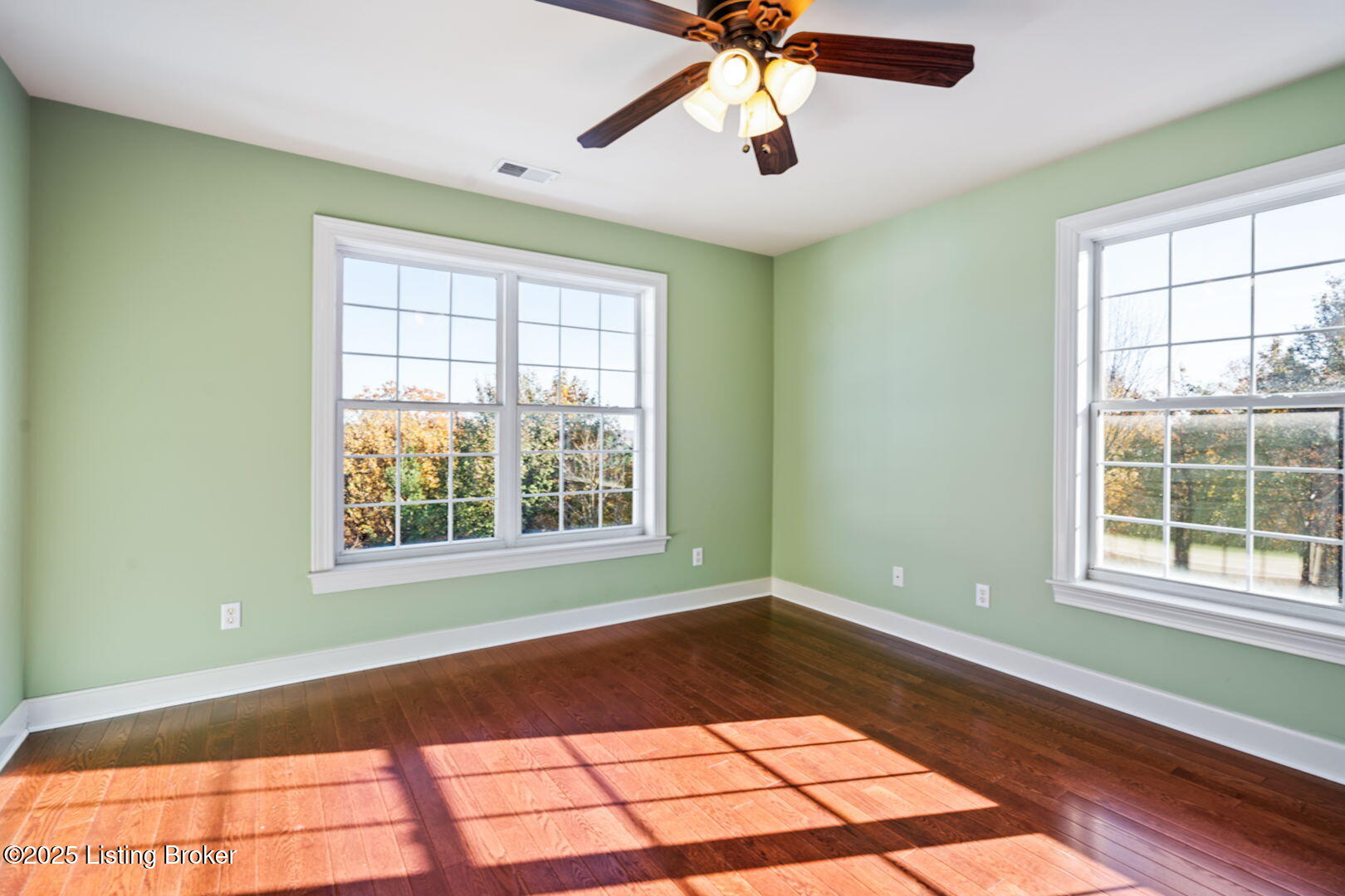 1914 Grand Ridge Road Louisville, KY 40214 - Photo 33 of 75 2nd Floor Bedroom 2