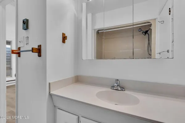 $2,150 | 166 East Holly Lane, Little Egg Harbor, NJ 08087