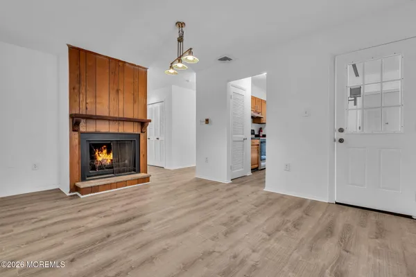 $2,150 | 166 East Holly Lane, Little Egg Harbor, NJ 08087