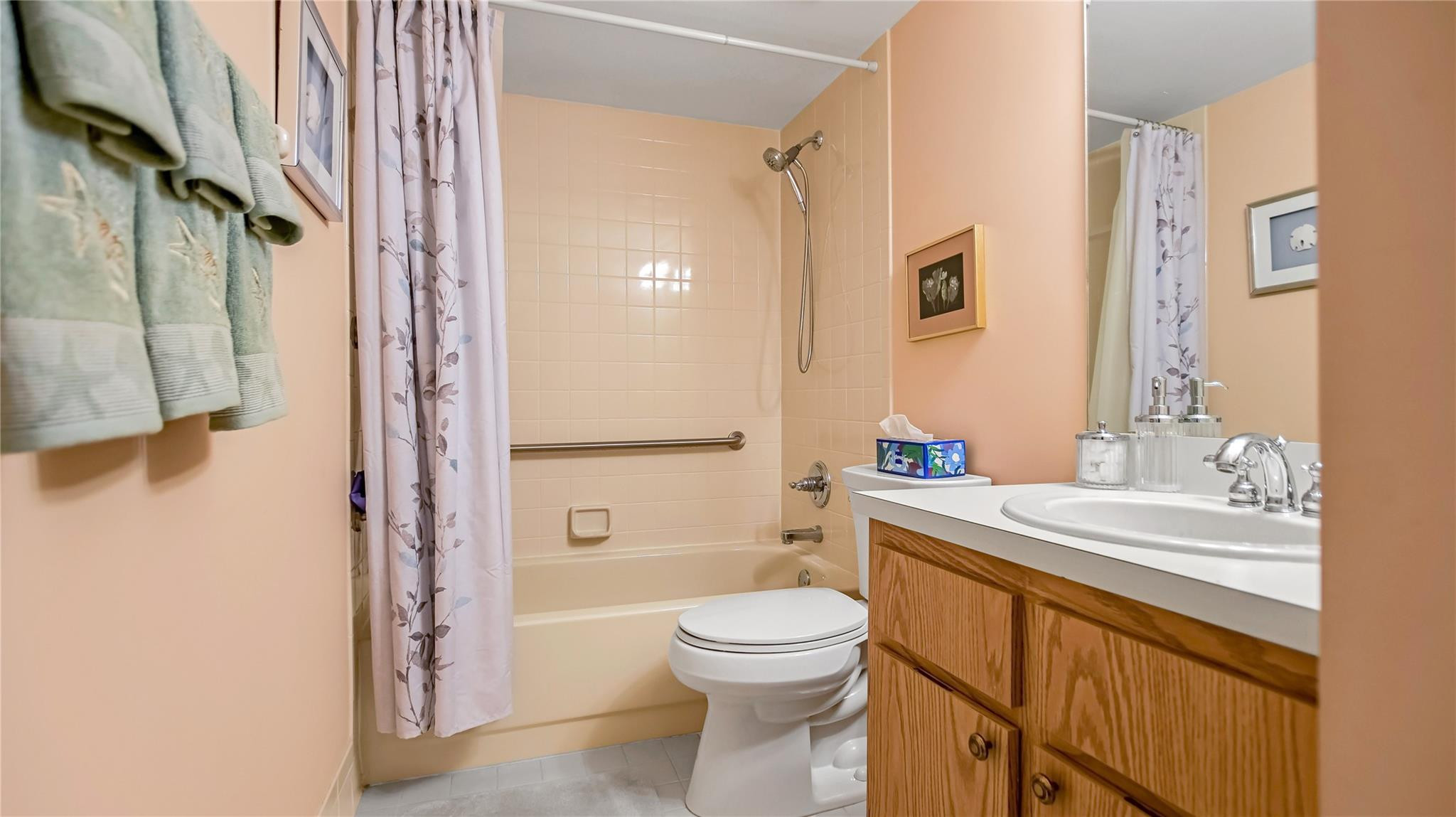 4285 South Pine Island Road, Unit 4285 Davie, FL 33328 - Photo 23 of 35 a bathroom with a sink a toilet and shower